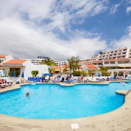 Apartment 2023 Garden City, Heated Pool! *