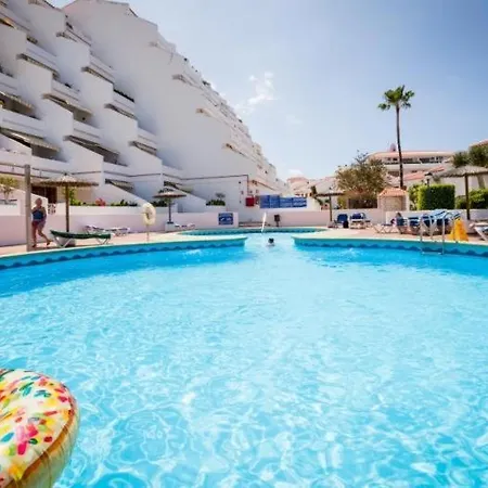 Apartamento 2023 Garden City, Heated Pool!