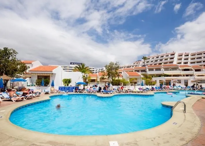 Apartment 2023 Garden City, Heated Pool! *