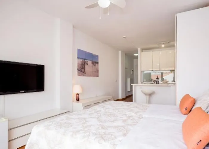 2023 Garden City, Heated Pool! Appartement